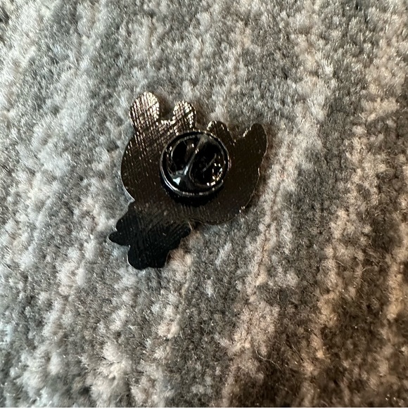 Animal Crossing Pin New Horizons Merengue Enamel
Strawberry Rhino Bag Pin Cute - Picture 2 of 7